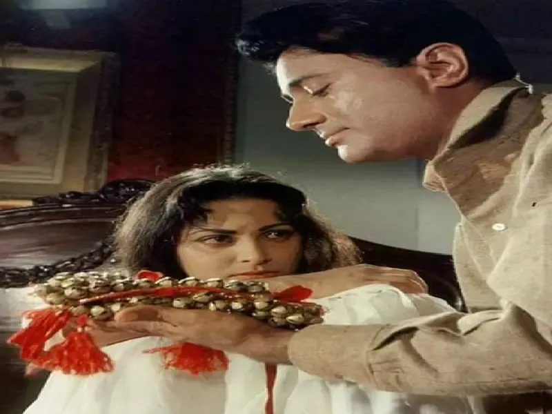 वहीदा रहमान को सांप को किस करने के लिए कहने वाला निर्देशक