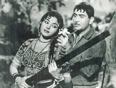 जब पद्मिनी के डांस ने राज कपूर को खड़े होकर तालियां बजाने पर कर दिया था मजबूर 
