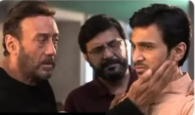 Jackie Shroff marks 8 years of Gujarati film 'Ventilator' with Pratik Gandhi