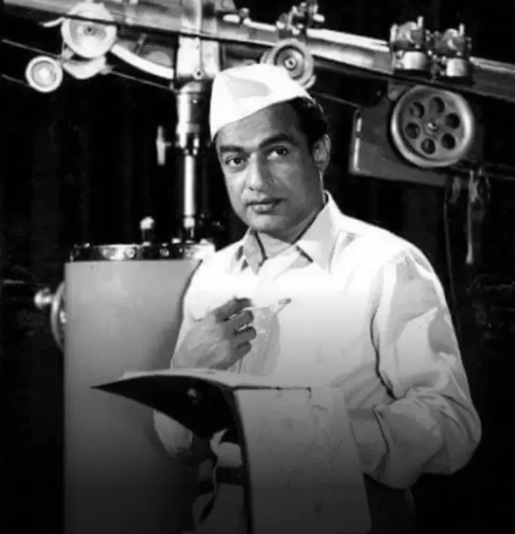 How Does Jackie Shroff Honor V. Shantaram on His 35th Death Anniversary?