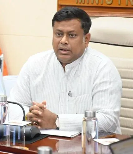 फाल्टा से जहांगीर खान के पीछे हटने पर BJP का तंज: 'पुष्पा फुस्स हो गया, एबी भी झुकेगा'