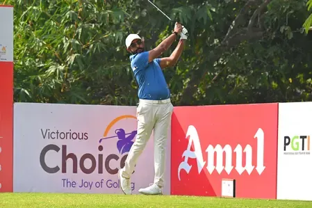 Jaipur Open 2025: Yuvraj Sandhu fires 66 to establish three-shot lead after round three