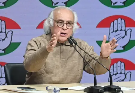 Why is Jairam Ramesh questioning the 'redefinition' of the Aravalli Hills?