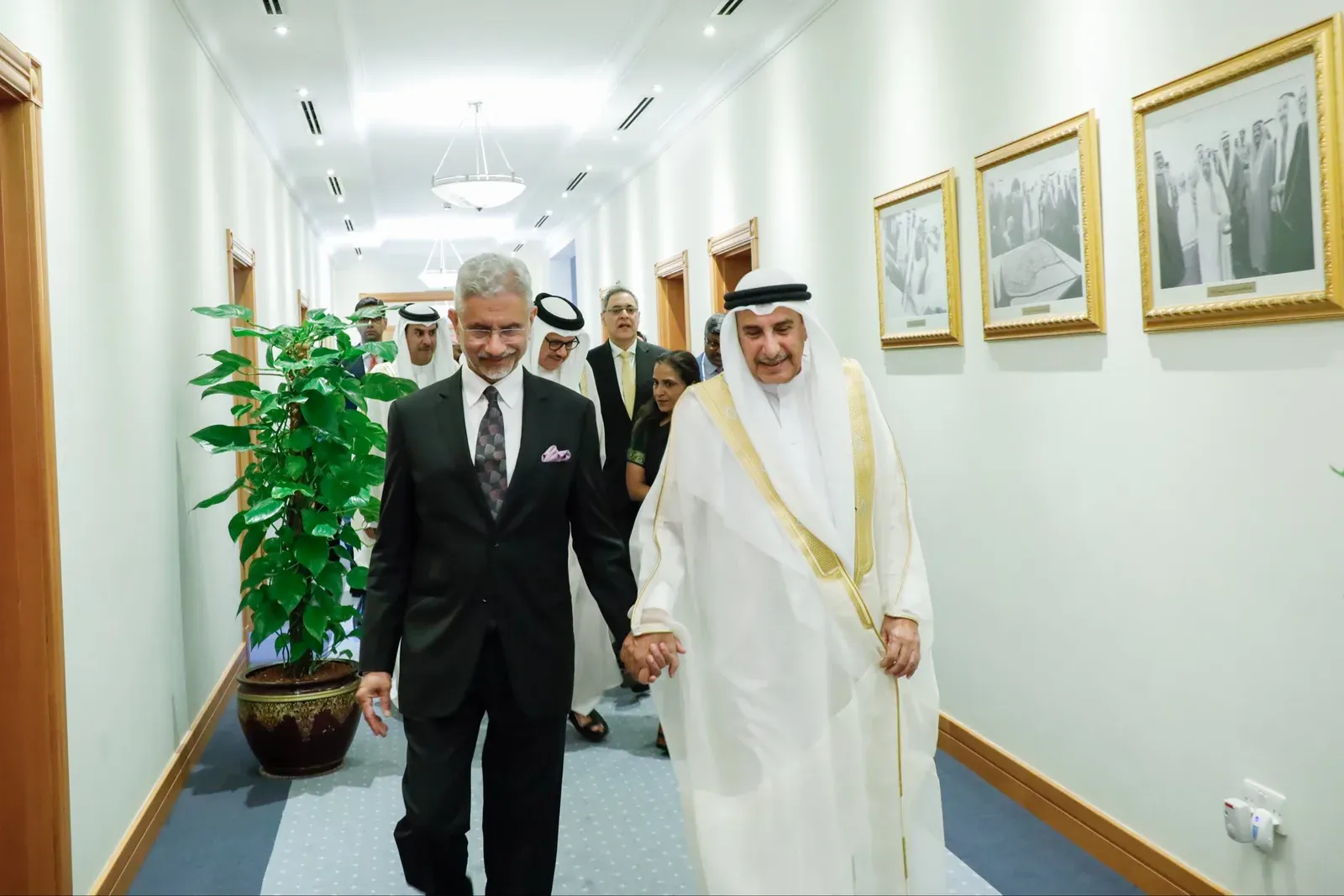 Jaishankar Meets Bahrain Deputy PM, Reviews Bilateral Ties