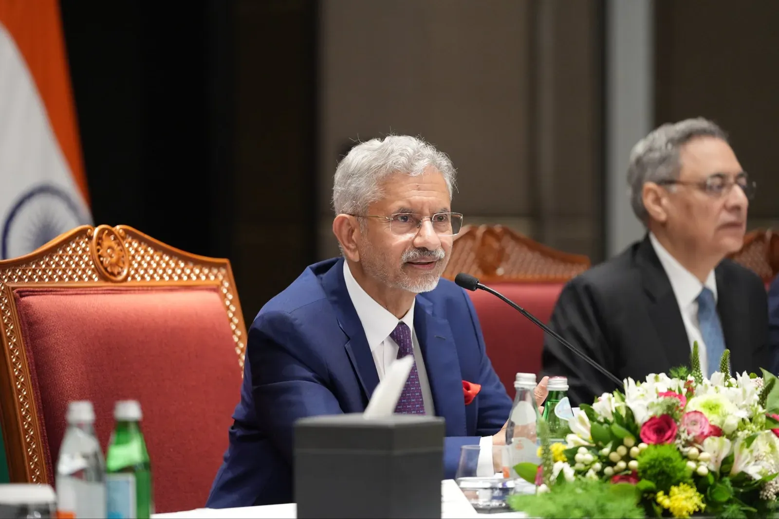 Jaishankar Meets Indian Diaspora in Oman, Hails Bilateral Ties