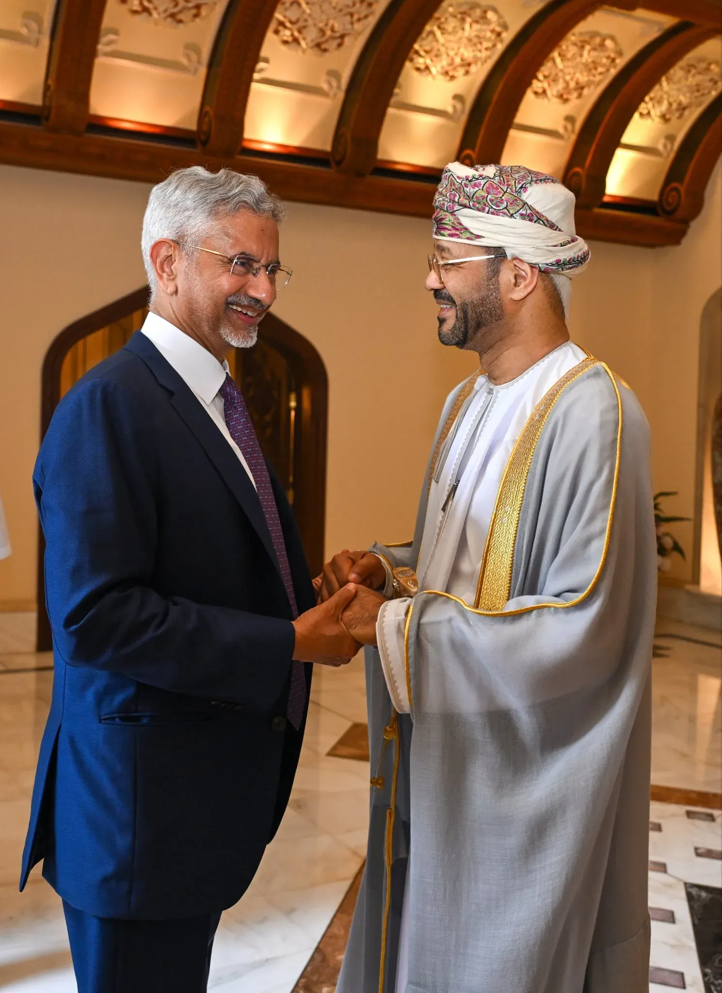 Jaishankar Meets Oman FM Albusaidi in Muscat, Reviews Strategic Ties