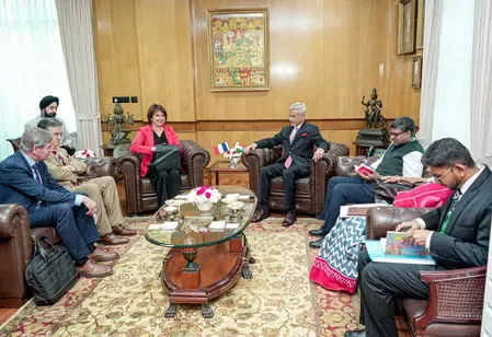 एस जयशंकर की फ्रांसीसी सीनेट मैत्री समूह से मुलाकात, दोनों देशों की रणनीतिक साझेदारी को मजबूत करने पर जोर