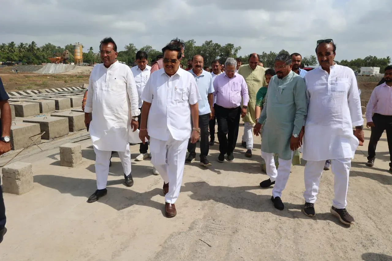 Jal Shakti Minister CR Paatil Inspects Purna Tidal Dam Works in Navsari
