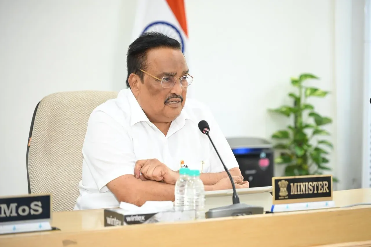 Jal Shakti Minister Paatil Holds Major Water Dept Review