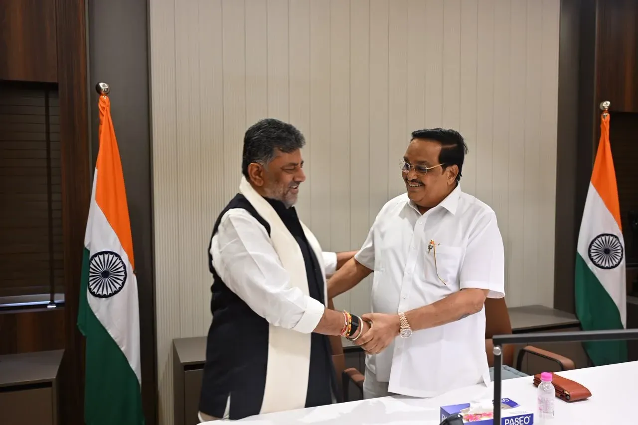 Jal Shakti Minister Paatil meets Karnataka CM Shivakumar in Delhi