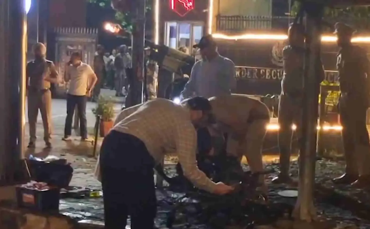 जालंधर में BSF चौक के पास एक्टिवा स्कूटी में विस्फोट, पुलिस कमिश्नर ने दी जानकारी
