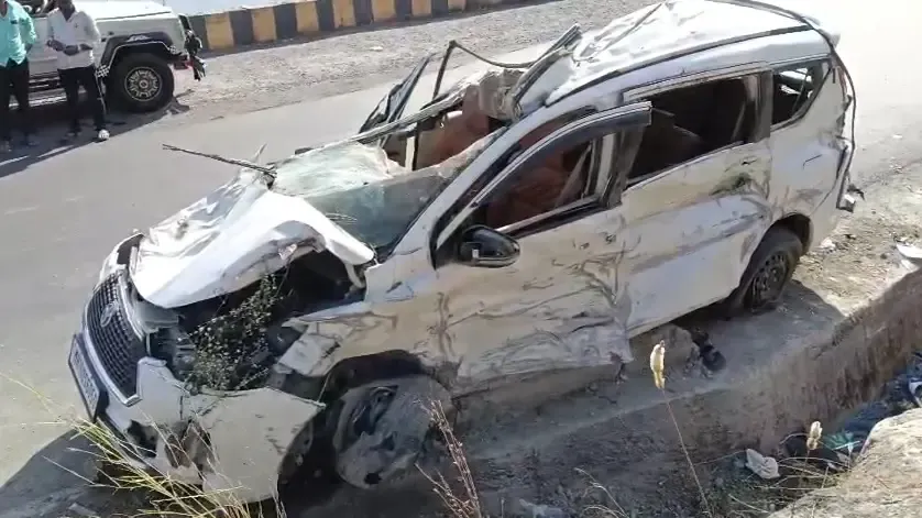 क्या जलगांव में हुआ भयानक कार एक्सीडेंट?