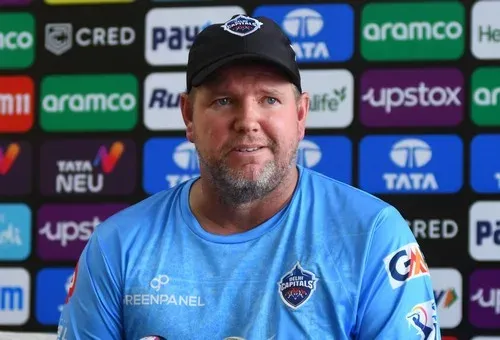 James Hopes quits Sydney Sixers for Brisbane Heat on 3-year deal