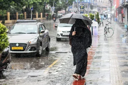 पुंछ में पुलस्त्य नदी की बाढ़ से दो की मौत, भूस्खलन से सड़कें बंद; उपराज्यपाल ने लिया हालात का जायजा