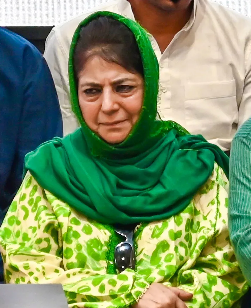 एनएच-701ए बीरवाह से गुजरे: महबूबा मुफ्ती ने नितिन गडकरी को लिखा पत्र, 2,000 परिवारों की आजीविका का हवाला