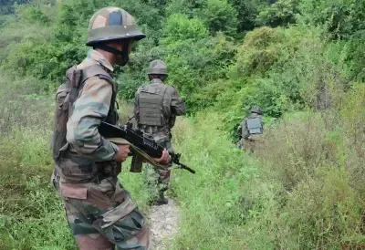 जम्मू-कश्मीर के किश्तवाड़ में सुरक्षाबलों ने आतंकियों को घेरा, मुठभेड़ जारी