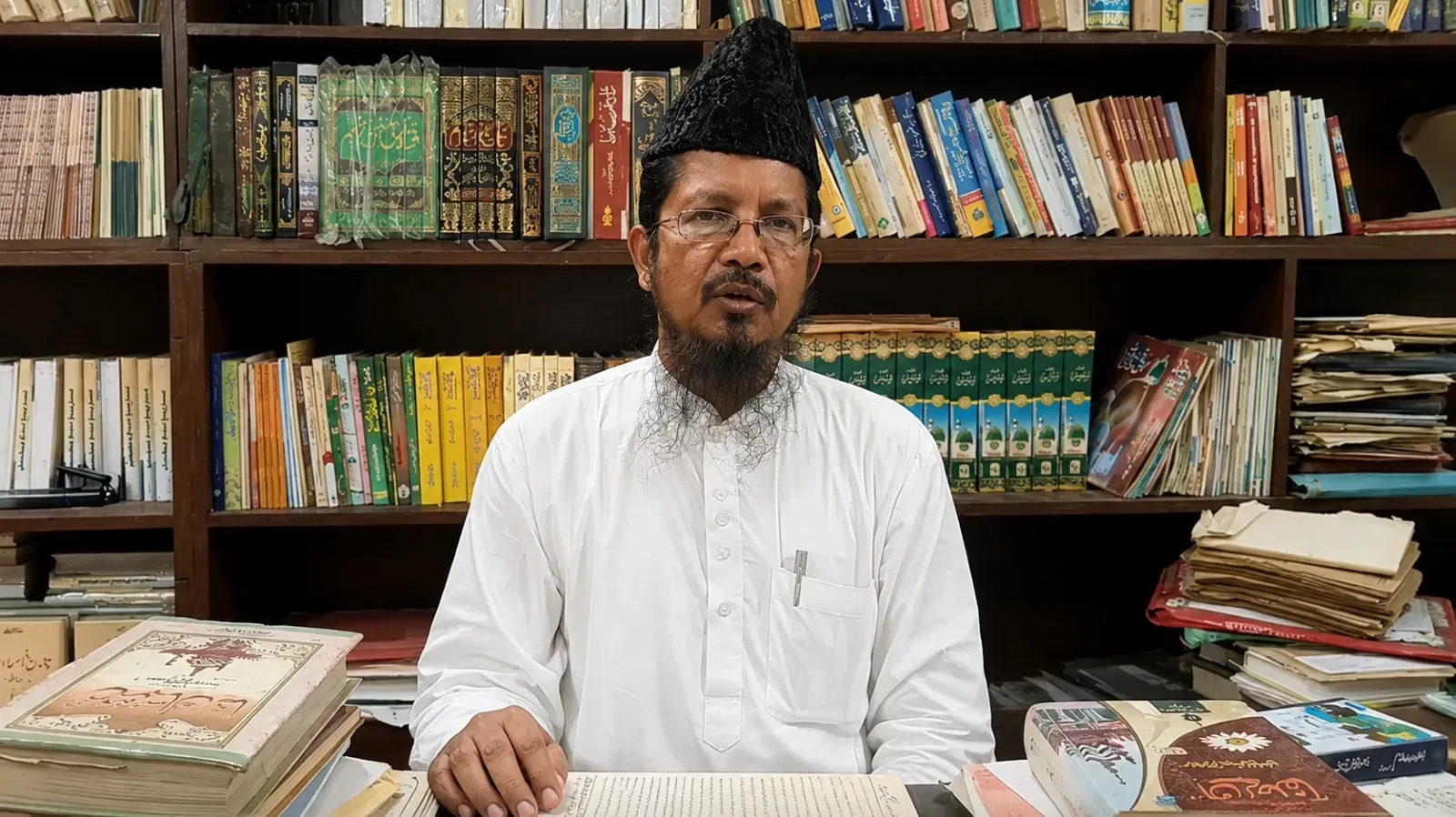 जम्मू-कश्मीर को राज्य का दर्जा बहाल हो, जौहर यूनिवर्सिटी पर बुलडोजर न चले: मौलाना रजवी