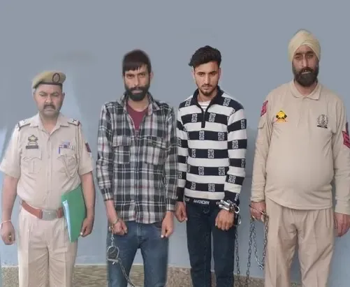 जम्मू-कश्मीर: सोशल मीडिया पर पोनी हैंडलरों की लड़ाई का वीडियो वायरल, दो गिरफ्तार