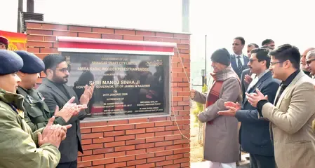 जम्मू-कश्मीर: एलजी ने अमीरा कदल पुल का किया उद्घाटन तो नेशनल कॉन्फ्रेंस के नेता ने किया विरोध