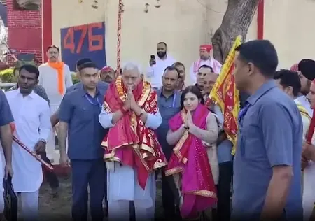 उपराज्यपाल मनोज सिन्हा ने नवरात्र पर 'श्री माता वैष्णो देवी जी प्राचीन मार्ग पवित्र गदा यात्रा' का शुभारंभ किया