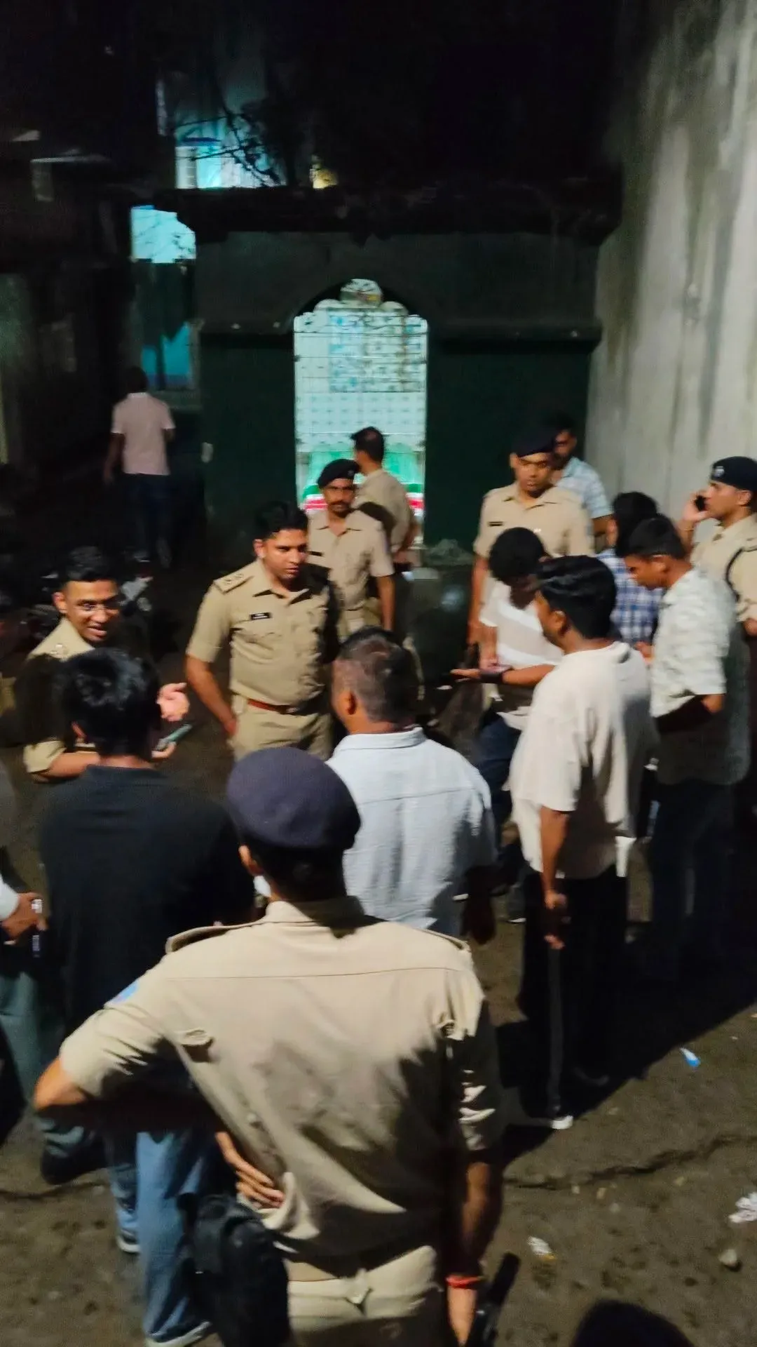 जमशेदपुर में युवक की हत्या, मुठभेड़ में मुख्य आरोपी शब्बे के दोनों पैरों में लगी गोली