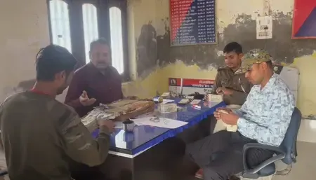 जमुई : दुरंतो एक्सप्रेस से गिरफ्तार हुआ यात्री, बैग खोलते ही आरपीएफ-जीआरपी रह गई दंग