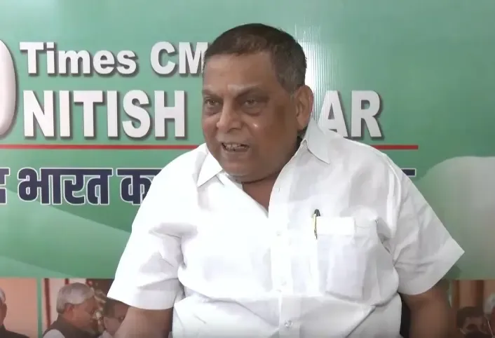 नीरज कुमार का ममता बनर्जी पर कटाक्ष: जनता का विश्वास टूटा