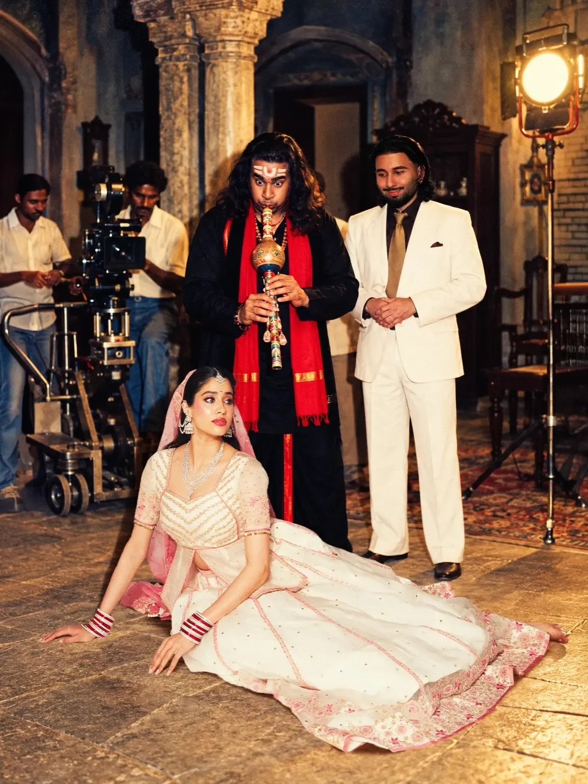 Janhvi Kapoor recreates Sridevi's Nagina look for Halloween, Khushi reacts