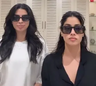 Janhvi and Khushi Kapoor Showcase ‘Loveyapa Hogaya’ Dance Move, With Boney Kapoor's Fun Cameo