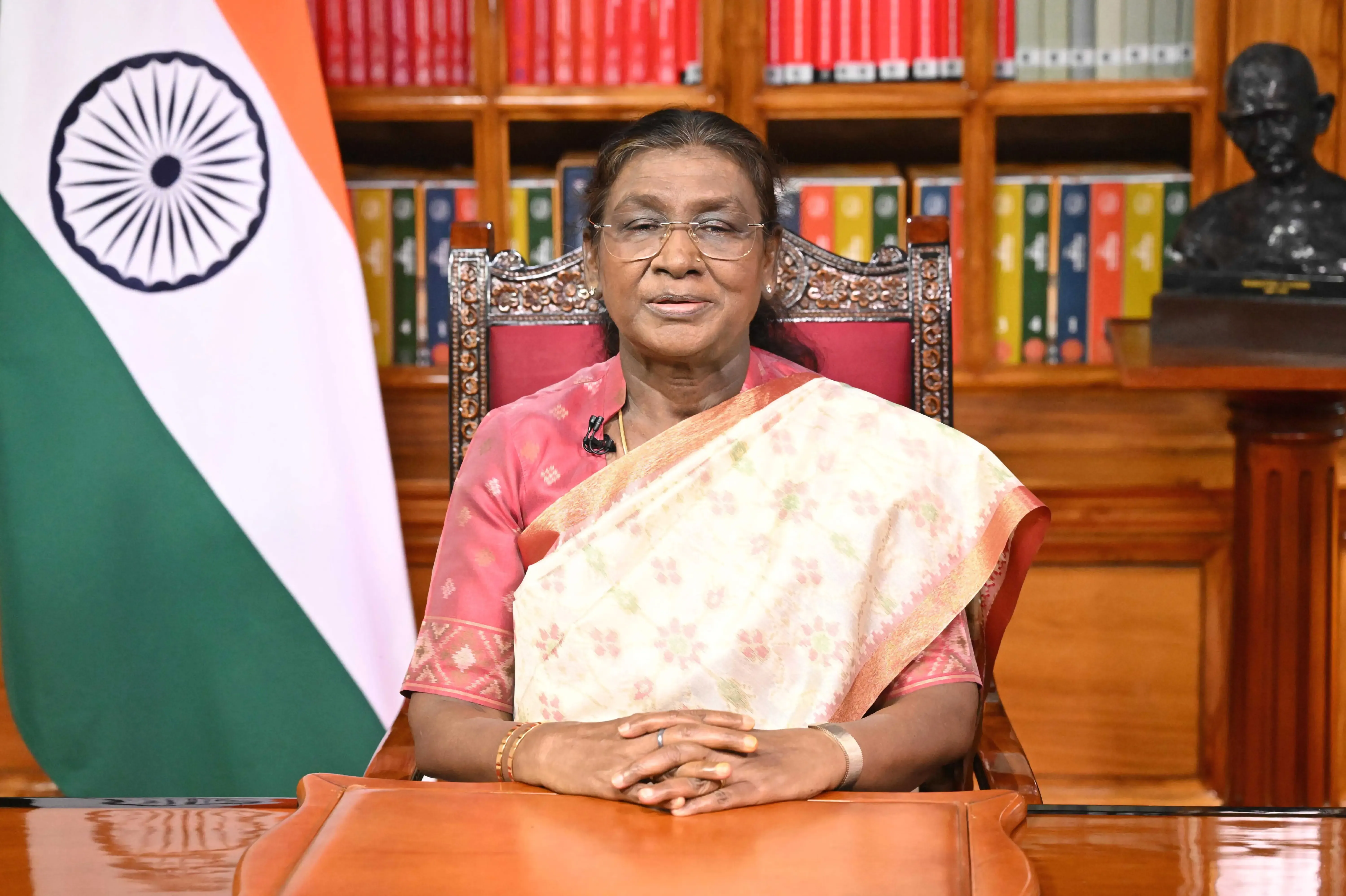क्या राष्ट्रपति द्रौपदी मुर्मू ने जन्माष्टमी की पूर्व संध्या पर भारतीयों को शुभकामनाएं दी?