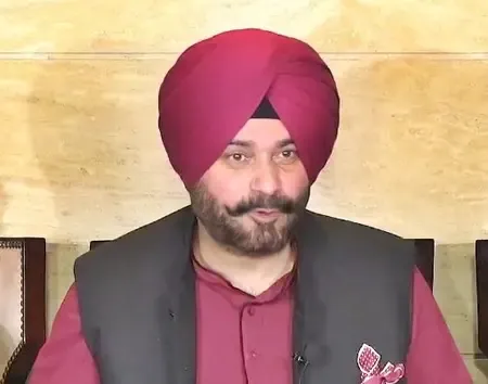 अपने अंदाज से दर्शकों का मनोरंजन करने वाले नवजोत सिंह सिद्धू, जिनका 'गोल्डन डक' भी बन गया था खास