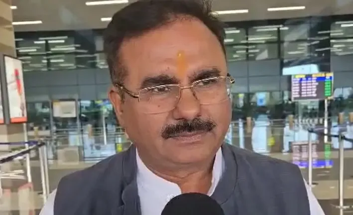 क्या जनता के मुद्दे उठाना जननायक की पहचान है? - आलोक शर्मा