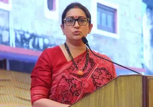 बंगाल में भाजपा की सरकार लाना अब आवश्यक: स्मृति ईरानी