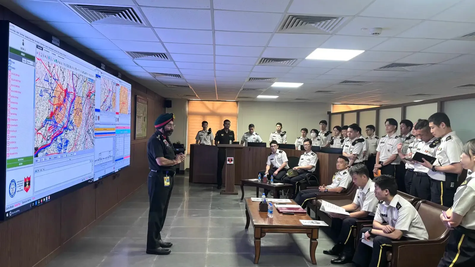 जापानी थल आत्मरक्षा बल का 34 सदस्यीय दल भारतीय सेना व DRDO से मिला, रक्षा सहयोग पर अहम वार्ता