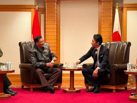 Japan-Indonesia destroyer talks: Asagiri-class exports on the table