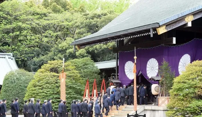 Sanae Takaichi Commemorates Yasukuni Shrine During Spring Festival