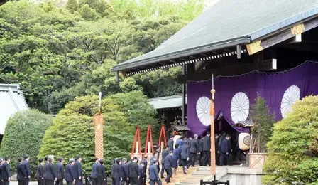 Sanae Takaichi Commemorates Yasukuni Shrine During Spring Festival