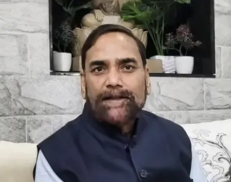 जावेद अख्तर प्रतिष्ठित गीतकार पर सियासत में हस्तक्षेप करने की जरूरत नहीं: राजीव रंजन 