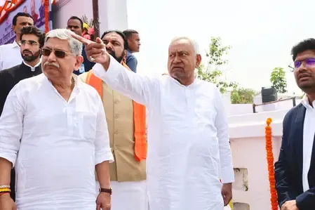 जदयू नेताओं ने नीतीश कुमार को निर्विरोध राष्ट्रीय अध्यक्ष चुने जाने पर दी बधाई 