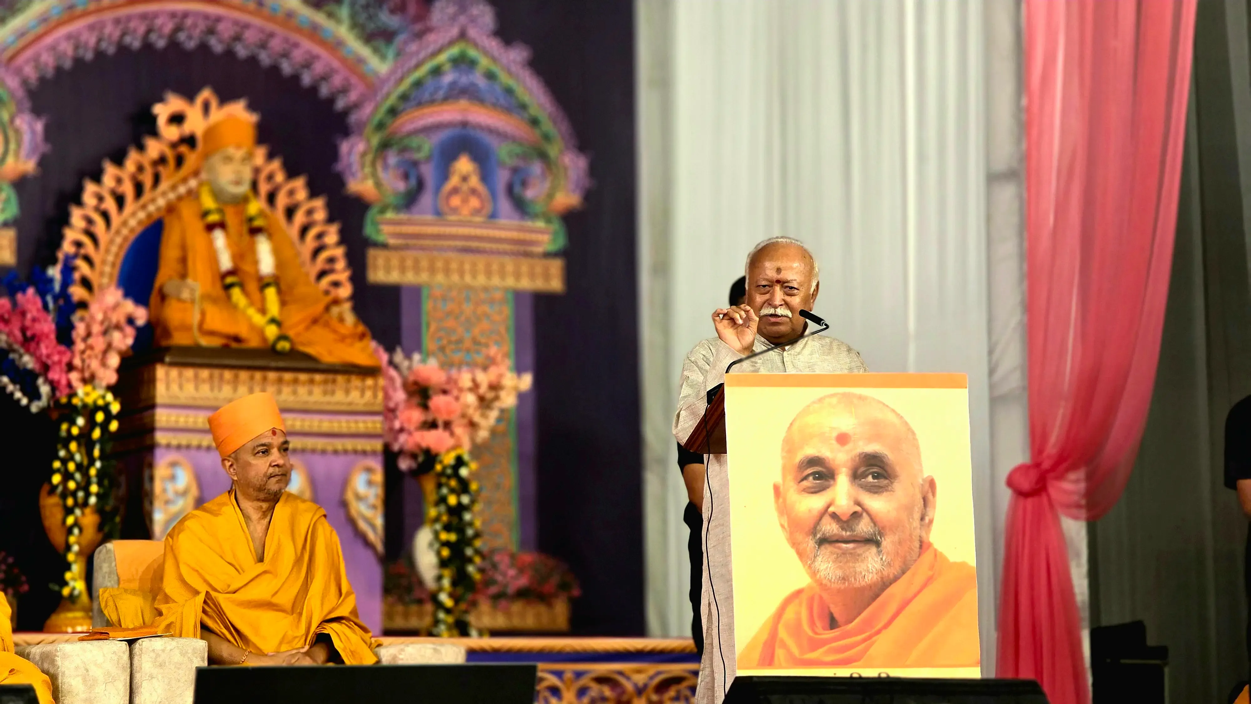 क्या जबलपुर में 'जीवन उत्कर्ष महोत्सव' के शुभारंभ पर मोहन भागवत ने किया प्रेरणादायक उद्बोधन?