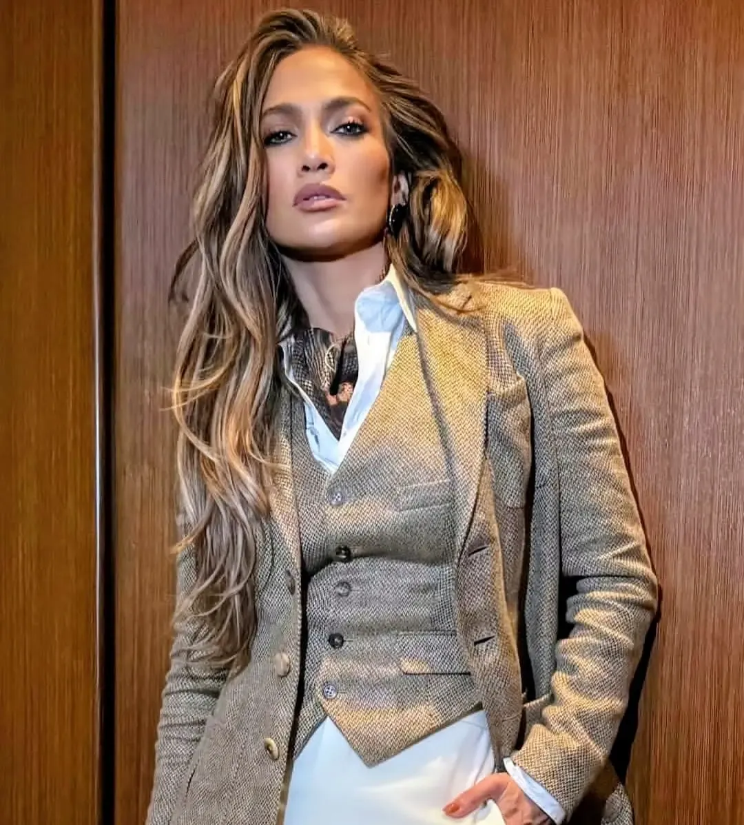 How Does Jennifer Lopez Stay Grounded?