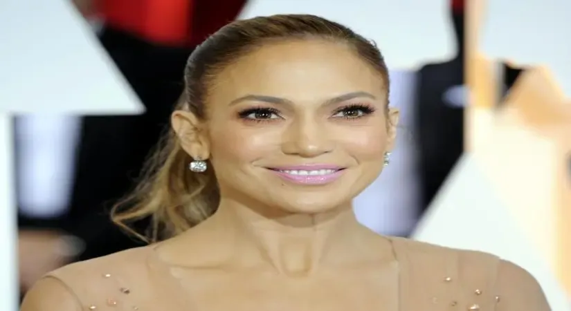 Will Jennifer Lopez ‘Celebrate Being Free’ This Summer?