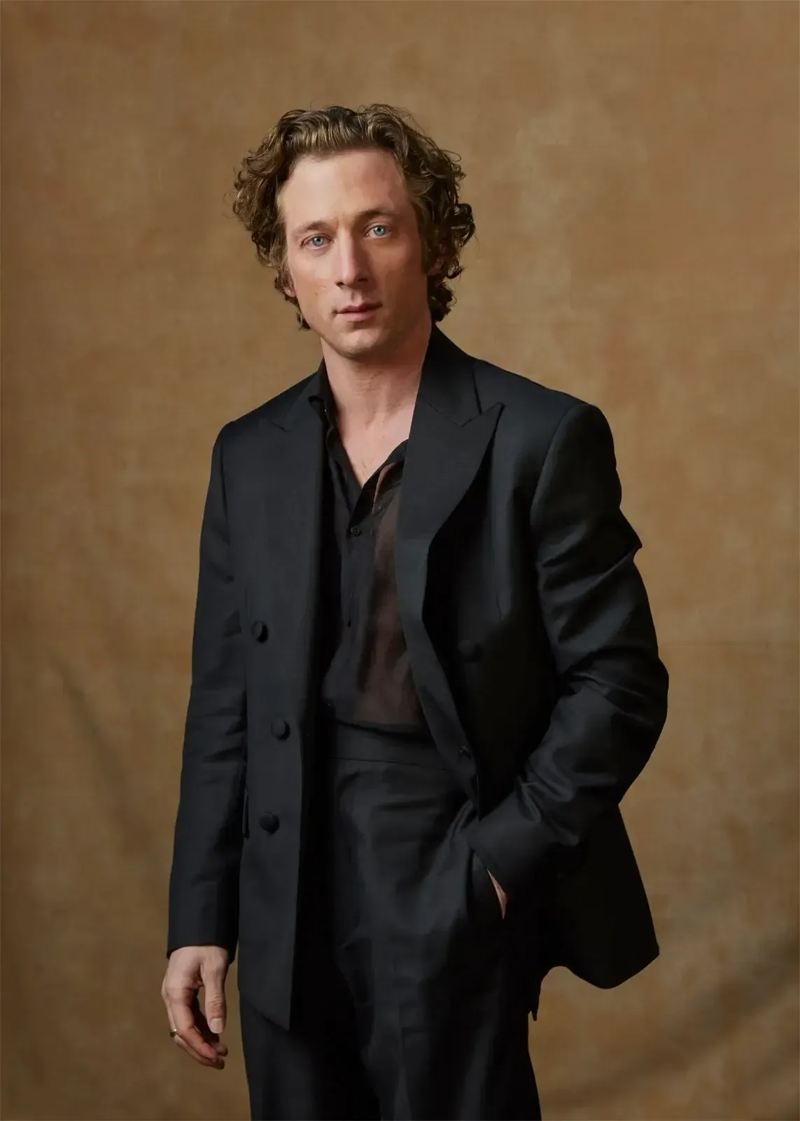 Jeremy Allen White Cast as the Voice of Jabba the Hutt's Son in 'The Mandalorian & Grogu'