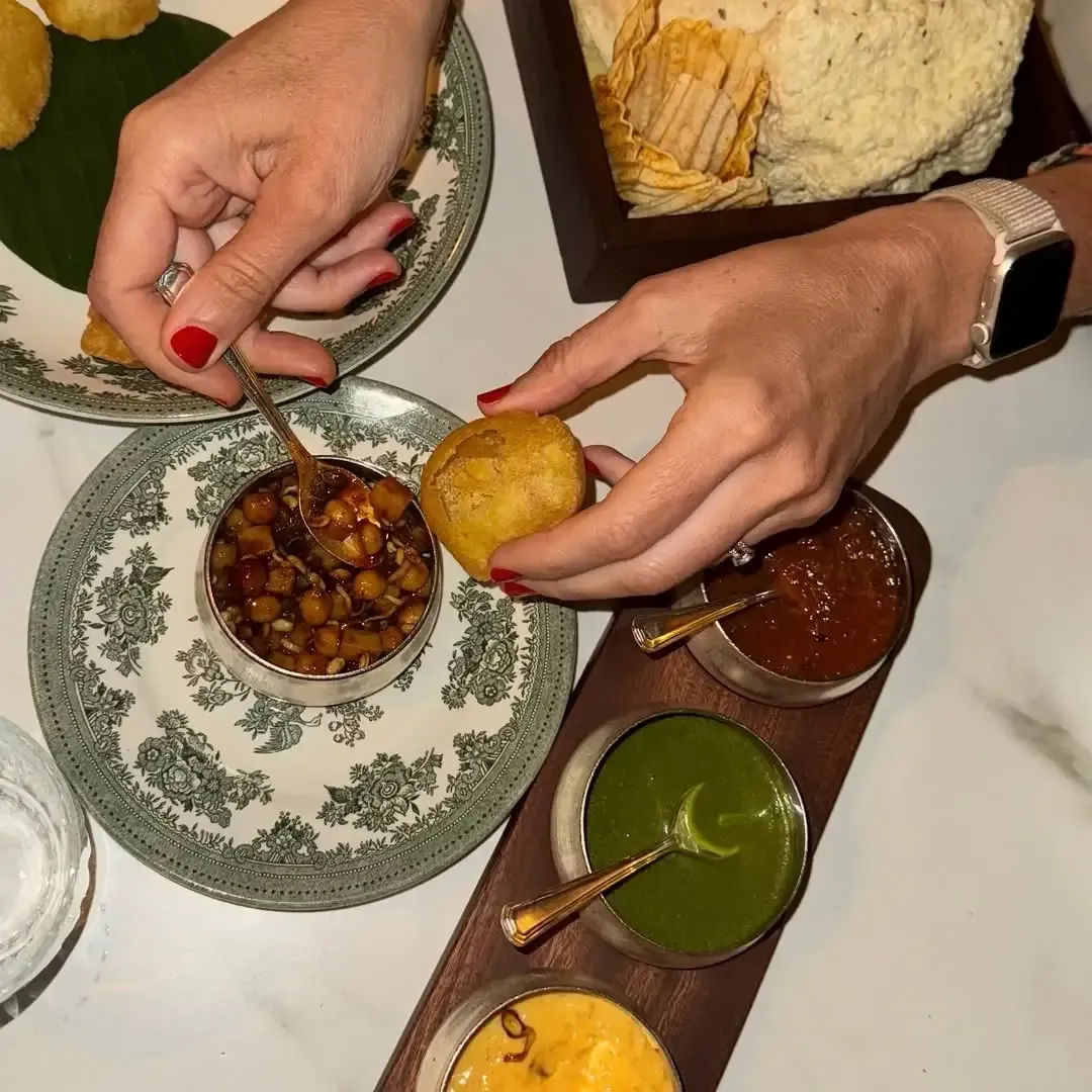 Did Jessica Alba Enjoy Golgappas During Her London Visit?