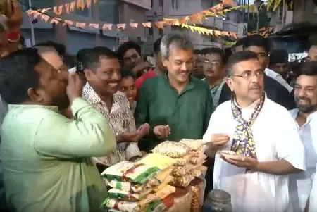 भवानीपुर में ममता बनर्जी की हार निश्चित — झालमुड़ी खाकर बोले भाजपा प्रत्याशी सुवेंदु अधिकारी