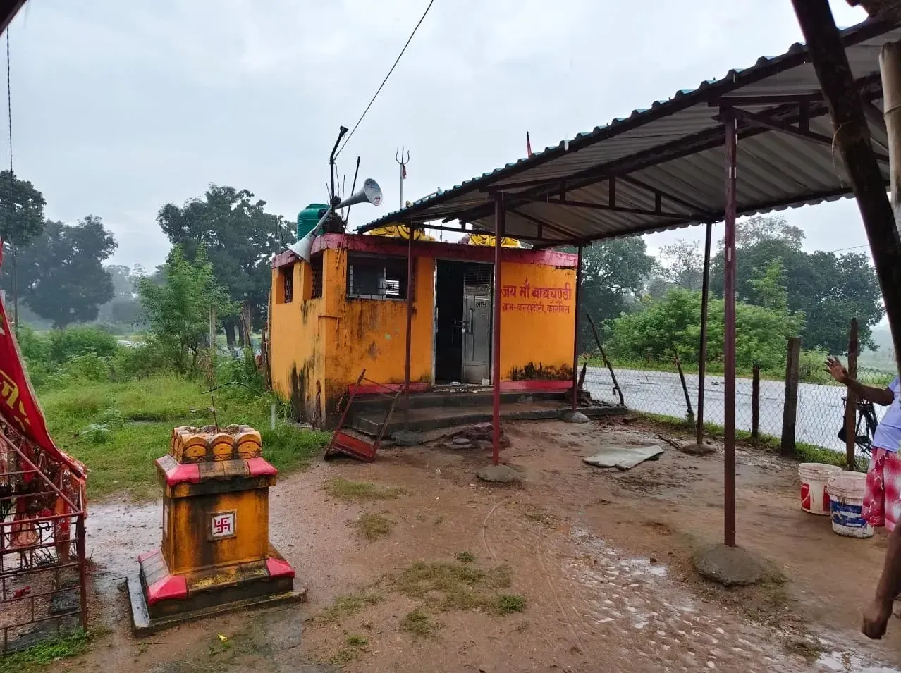 क्या झारखंड के सिमडेगा के बाघचंडी मंदिर में तोड़फोड़ हुई है?