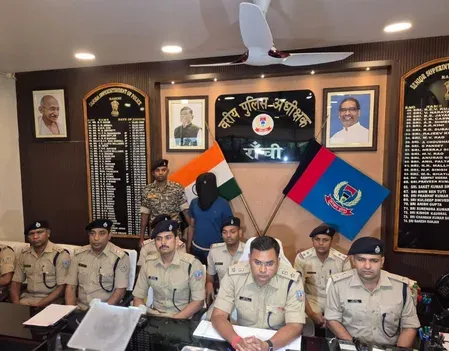 पीएलएफआई चीफ अमृत होरो गिरफ्तार: 60 मामलों में वांटेड, ₹10 लाख का था इनाम