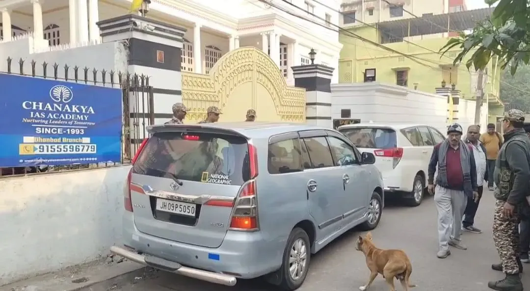 क्या झारखंड और बंगाल में ईडी की छापेमारी से कोयला तस्करी का भंडाफोड़ होगा?