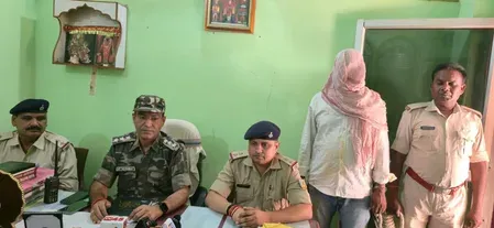 चतरा में ₹15 लाख का ब्राउन शुगर बरामद, भुरकुंडा जंगल से तस्कर गिरफ्तार