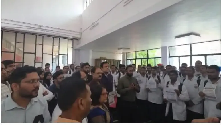 Jharkhand doctors protest over Medical Protection Act, DACP demands